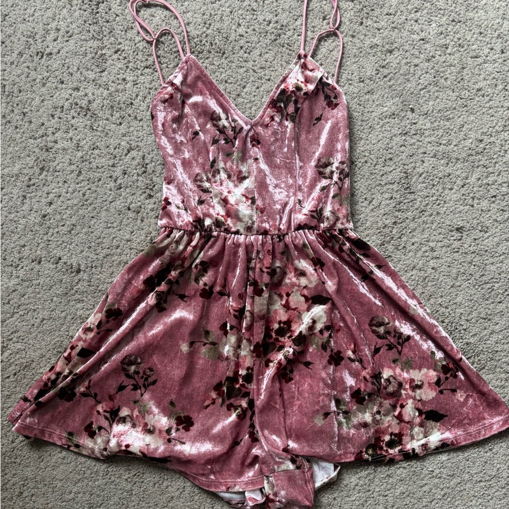 Pink Floral Romper - size small